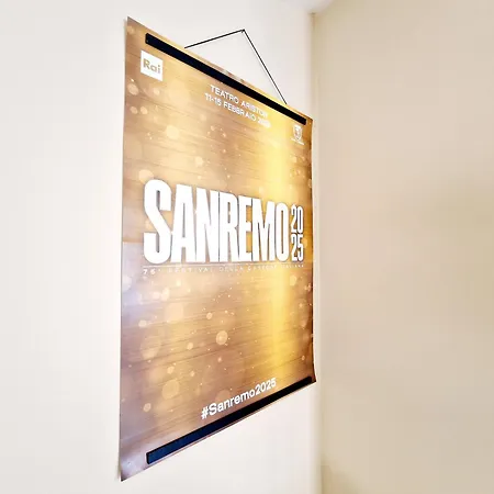 Homeholidaysanremo - Palace Διαμέρισμα