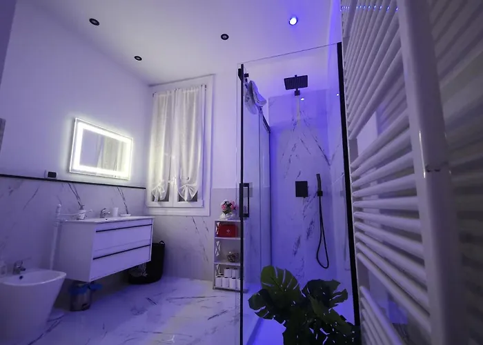 Homeholidaysanremo - Palace Apartment *