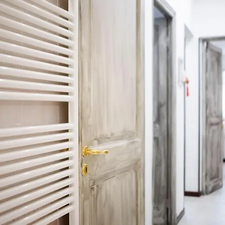 Homeholidaysanremo - Palace