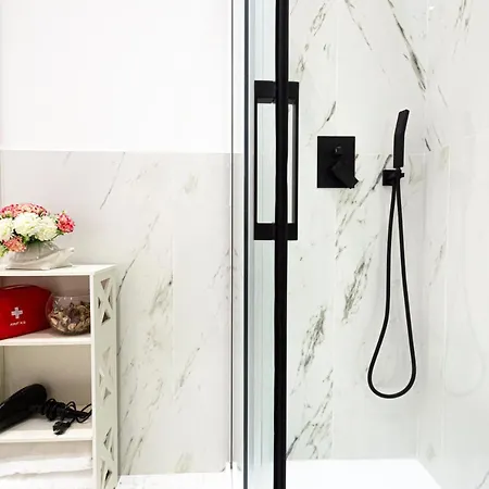 公寓 Homeholidaysanremo - Palace