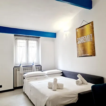 Homeholidaysanremo - Palace