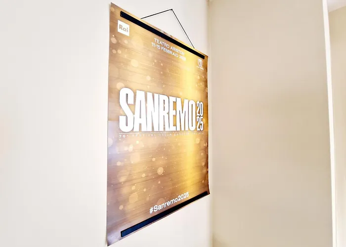 Homeholidaysanremo - Palace Lejlighed